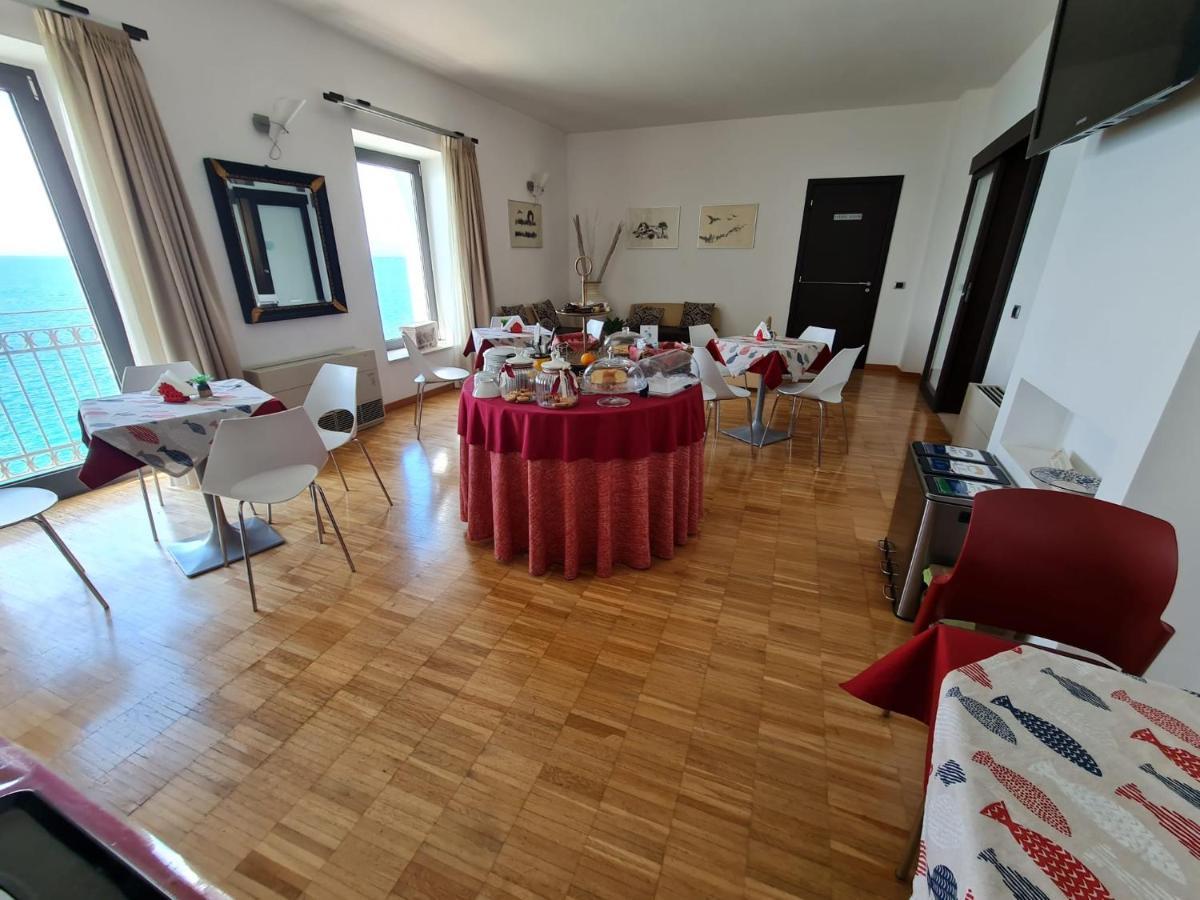 Baja Delle Sirene Bed and Breakfast Ταράντο Εξωτερικό φωτογραφία